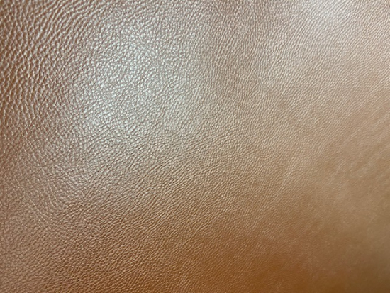 Tissu simili cuir or mat