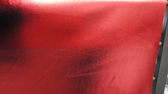 Tissu simili cuir rouge brillant